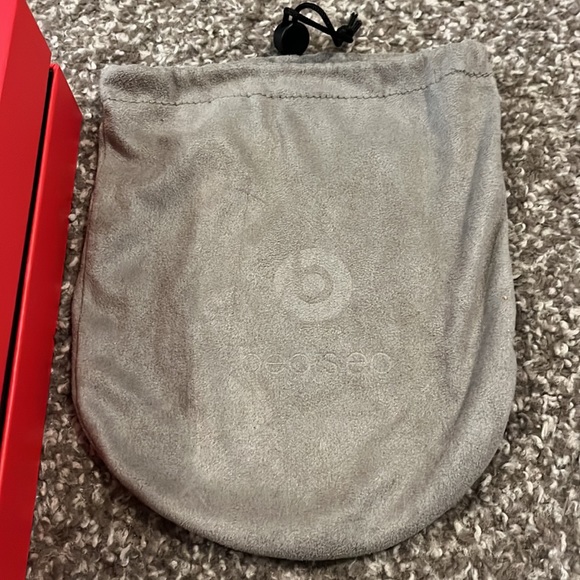 Beats EP Black - Picture 4 of 5